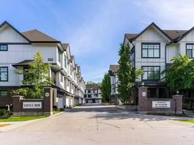 Cozy 3 BR Townhouse for rent in Burnaby, Burnaby South, 7 5122.
