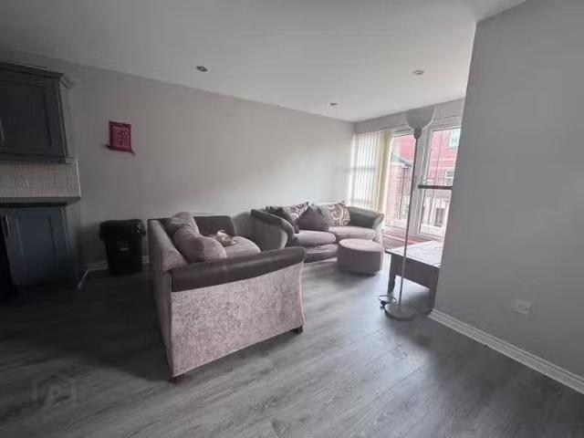 Deal! 3 Donnybrook Court