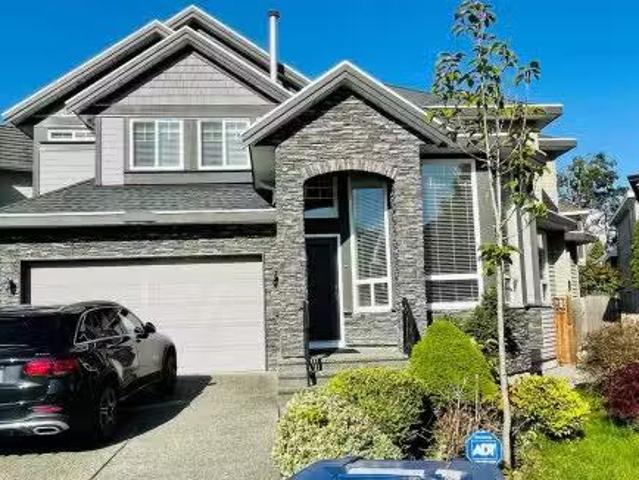 Nice 4 BR Upper 1458 59A Avenue, Surrey, BC, V3S 7B5 house f.