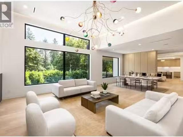Cozy 6 BR House for rent in Vancouver, West Vancouver, 620 Ken.