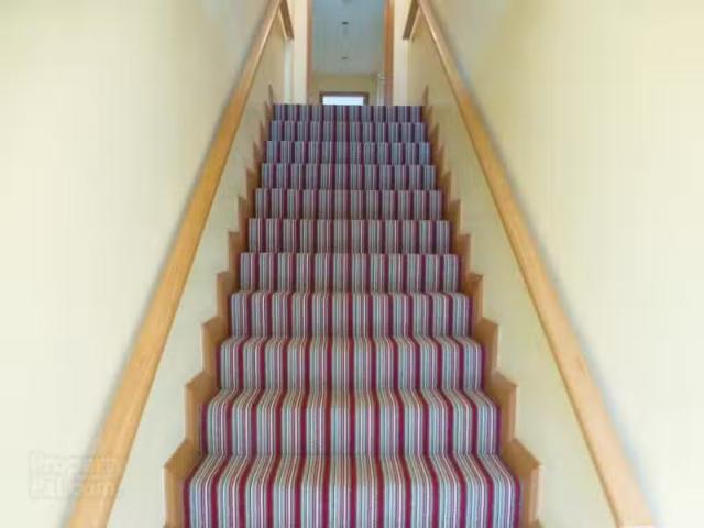 Deal! 8 North Lodge Court