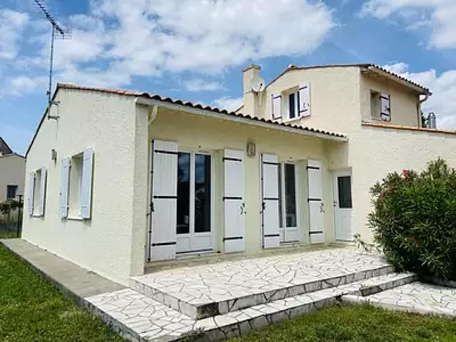 Cozes 17120 Location maison 4 pièces t4