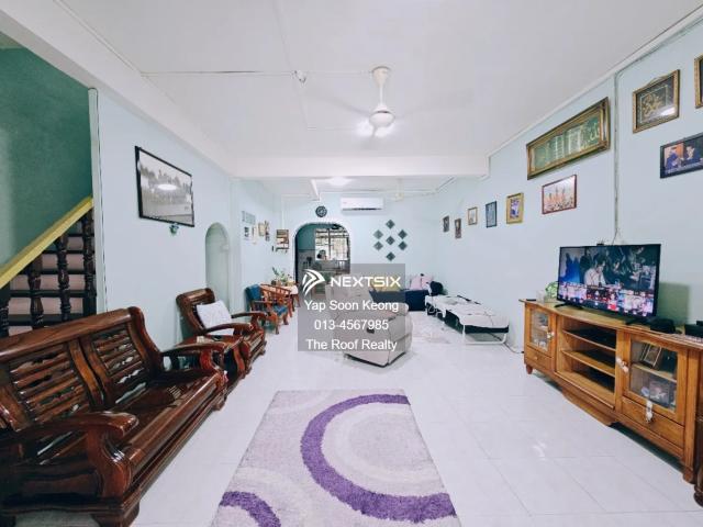 CL999 Facing East 4 Bedrooms + 1 Room + 1 Store Room 3 Bathrooms Water Heater 2 Air Con 3 Levels of Water Tank outdoor Partially Furnished Wet & Dry Kitchen