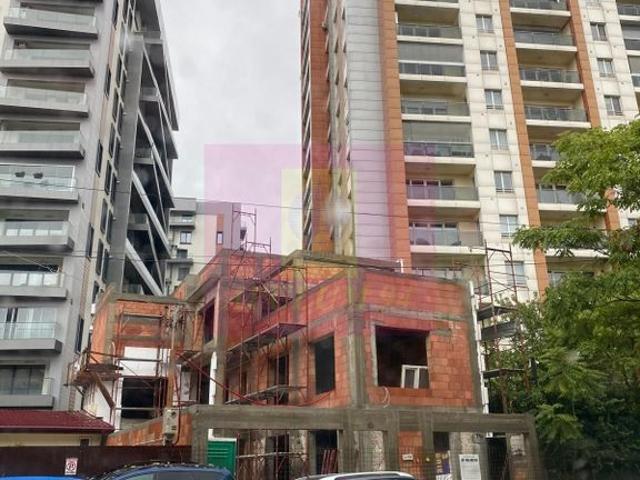 CLĂDIRE INDIVIDUALĂ NOUĂ | 260 MP | 10 LOCURI PARCARE.