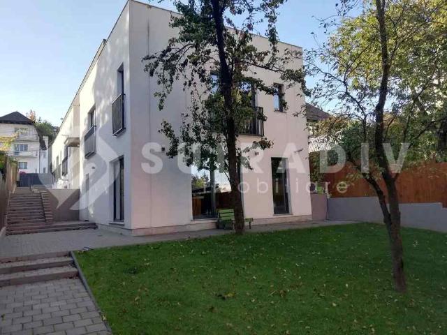 Clădire premium 500 mp, superfinisată, ideală pentru birouri sau activități mixte – zonă exclusivistă