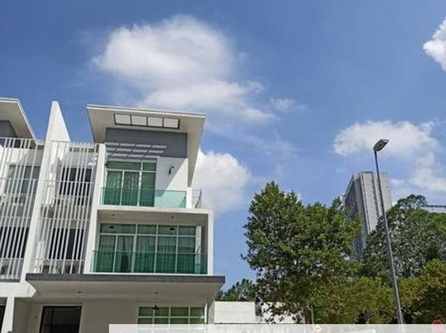 Clover Garden Residence