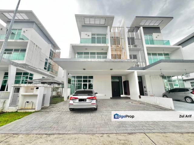 Clover Garden Residence