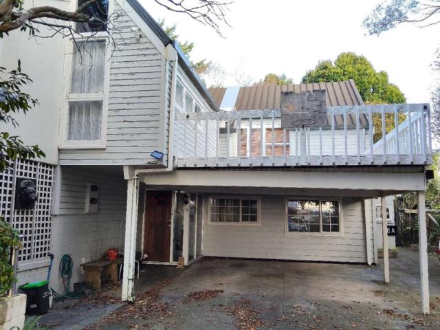 clover park, 5 bedrooms