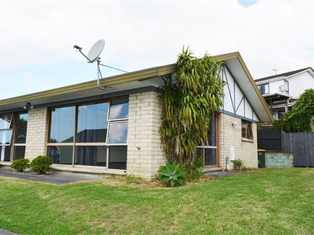 clover park, 2 bedrooms