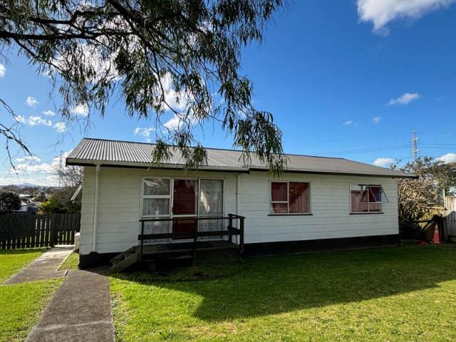 clover park, 3 bedrooms