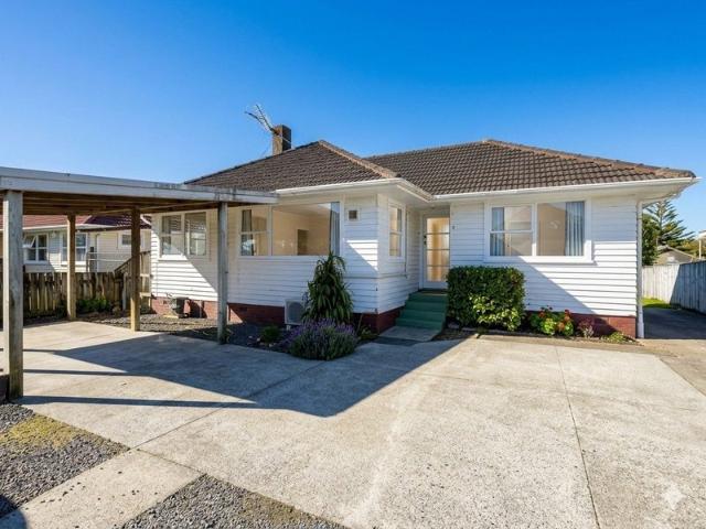 clover park, 3 bedrooms