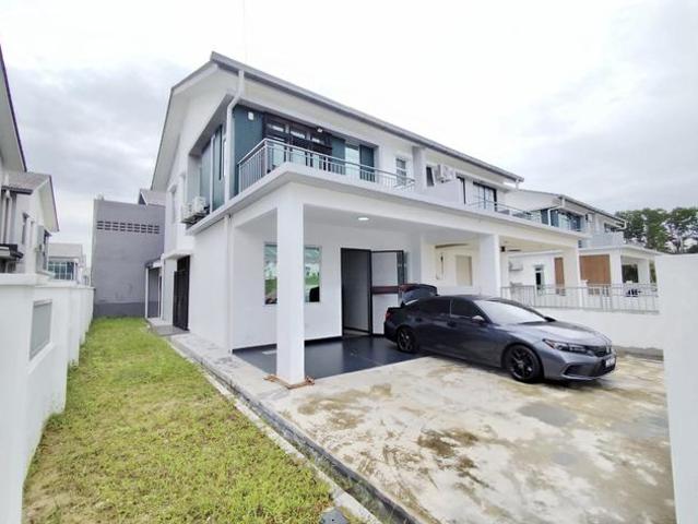 CLOVER TAMAN PULAI MUTIARA 2 Storey Cluster House OPEN FACING