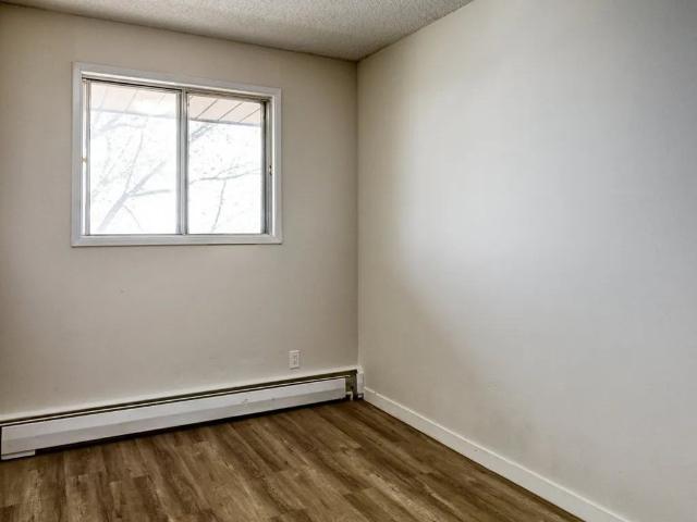 Cloverdale Manor 1 Bedroom Apartment for Rent at 305 Fietz St, Yorkton, SK S3N 3P6