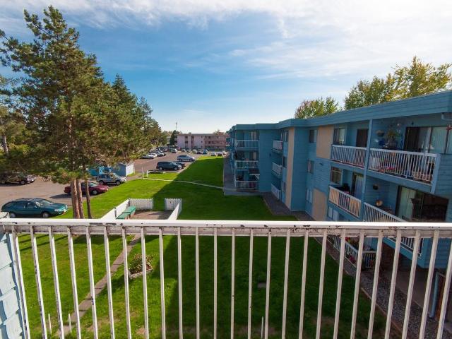 Cloverdale Apartments 1 Bedroom Apartment for Rent at 5772 177b St, Surrey, BC V3S 4J5 Cloverdale Town Centre