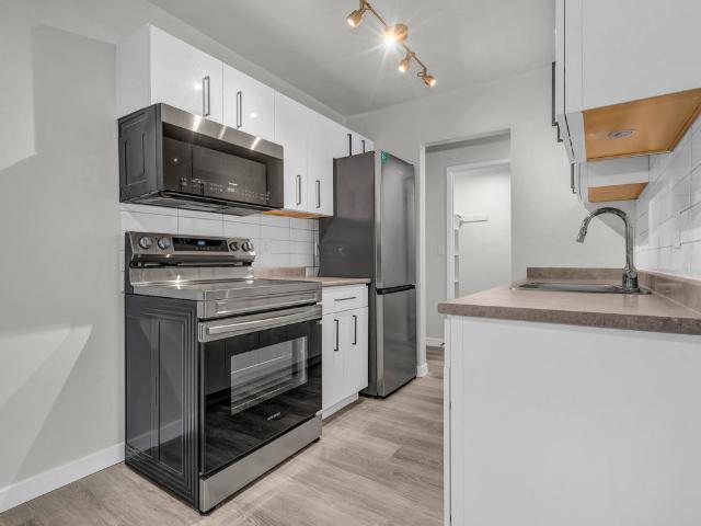Cloverdale Apartments