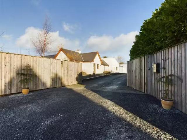 Clonsast Lower, Bracknagh, Rathangan, Co. Kildare, R51WP44 is.