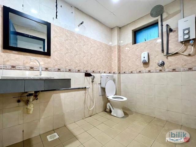 Close to CIQ, Mid Valley & KSL Cozy, fully furnished, LAST room available for rent