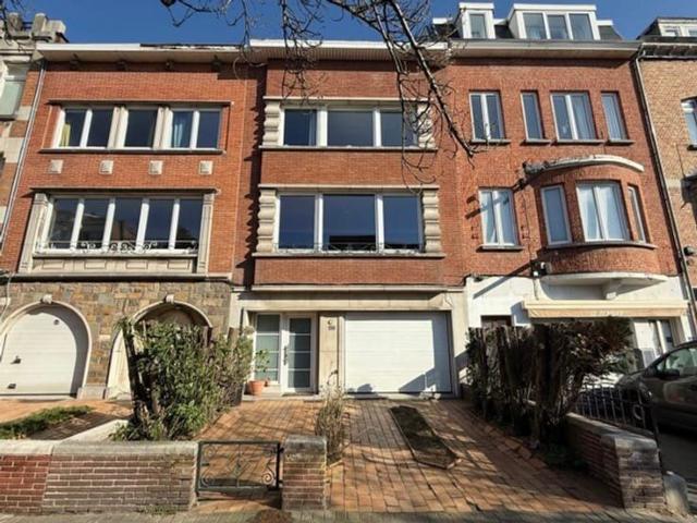 Close to Georges Henri and its amenities