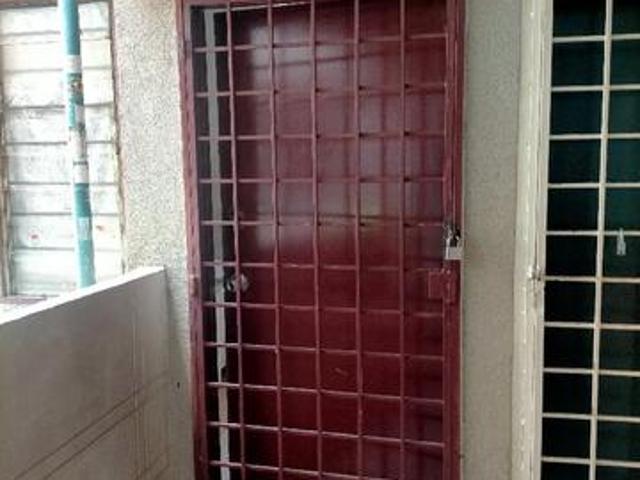 closed to MRT Sungai Kayu Ara lima minutes jalan kaki