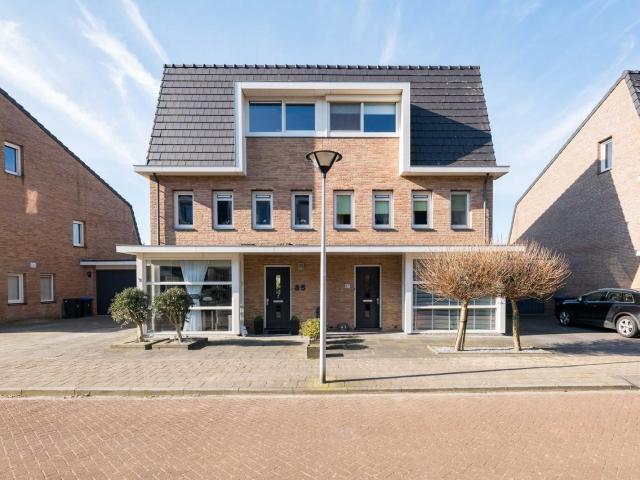 Clausstraat, 87, 3223XZ, Hellevoetsluis, Zuid Holland 3223XZ