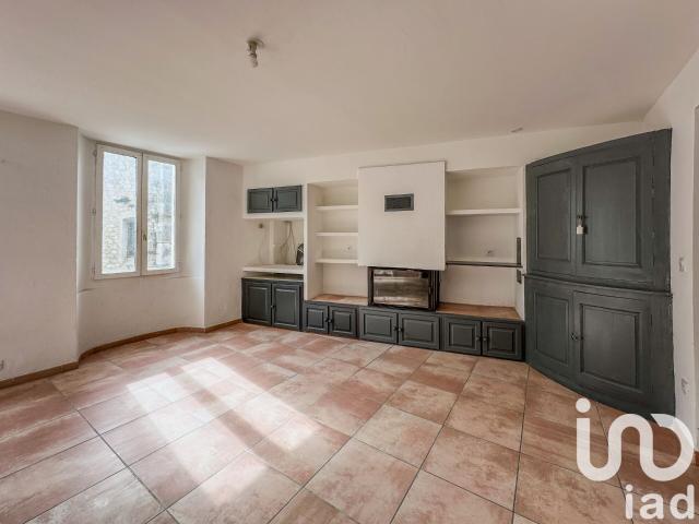 Claviers Vente Immeuble 83