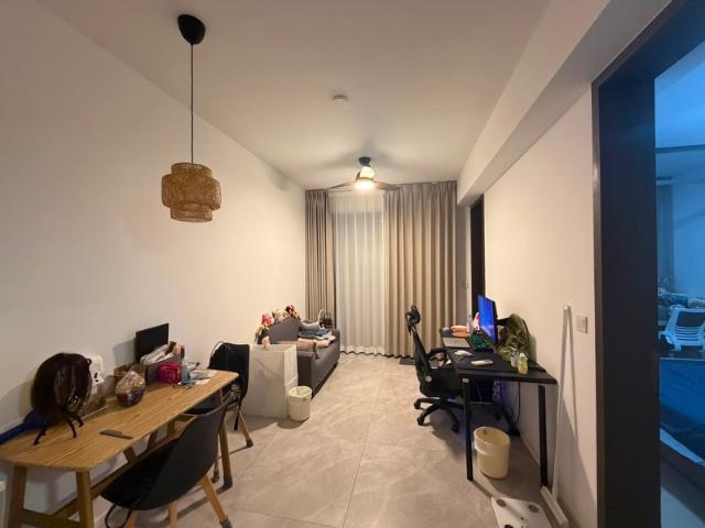 Clavon Condominium For Rent, $4,000, 1 Bed 1 Bath 527 sqft $7.59 psf