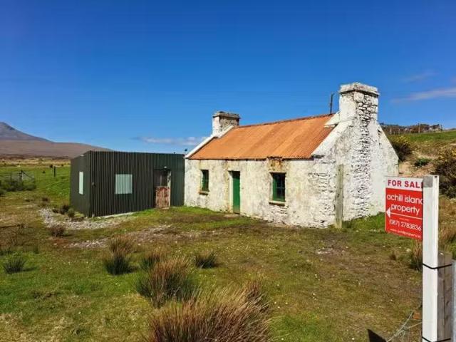 Claddagh, Dooniver, Achill, Co. Mayo is for sale