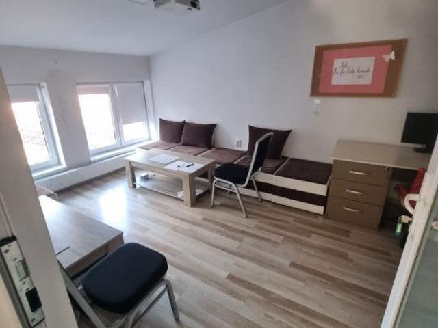 Cladire de birouri, 537 mp, teren 250 mp, zona Dambul Rotund