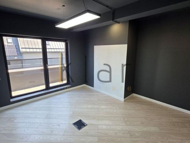 Cladire de birouri moderna 500 mp, teren 600 mp, 8 parcari, Zorilor