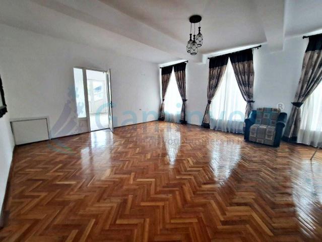 Cladire de inchiriat, pretabila clinica, Gheorghe Doja, Oradea, Bihor