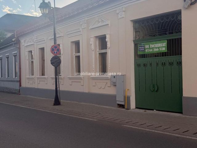 CLADIRE ISTORICA 1895, 150 mp Centrul Vechi Baia Mare!