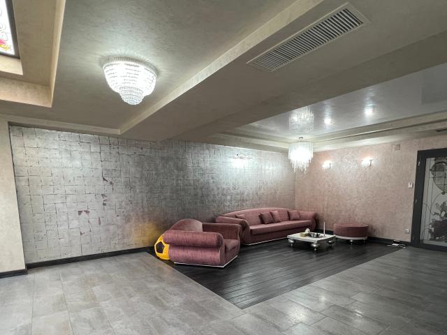 Cladire 7 Incaperi 5 Grupuri Sanitare| 1056mp Teren | Calea Lipovei