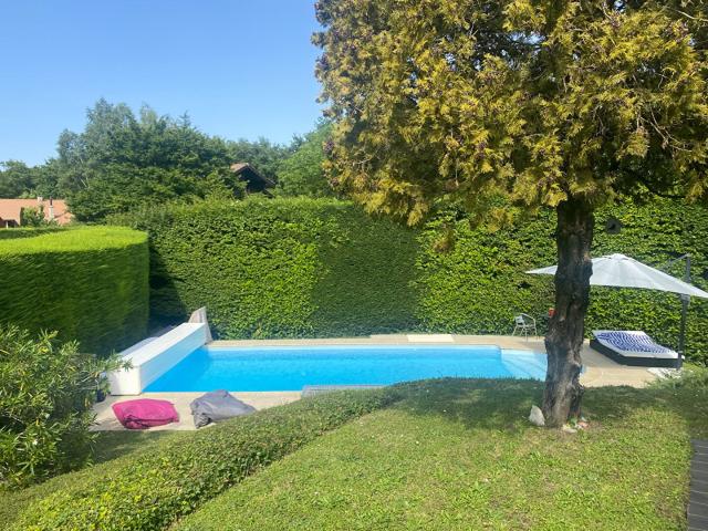 Claix Maison individuelle 6 P+C avec piscine et jacuzzi 196m² Claix