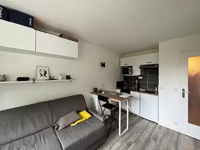 Clamart 92140 Location appartement 1 pièce t1 au dernier étage