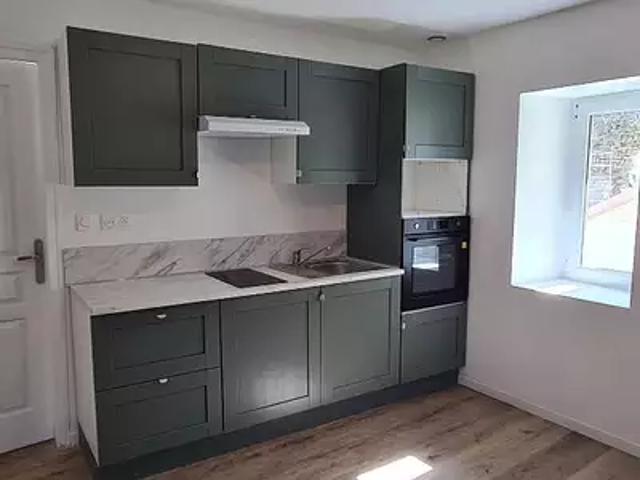 Clamecy 58500 Location appartement 2 pièces t2 au dernier étage