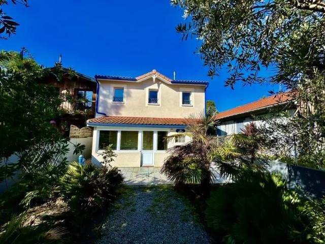 Claouey, Maison 3 chambres avec jardin proche Bassin
