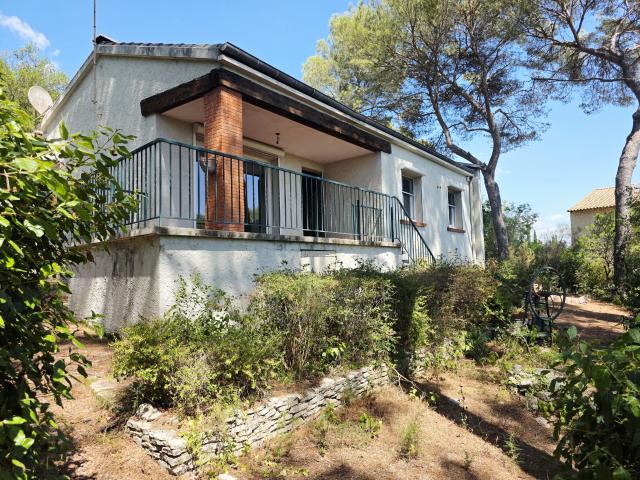 CLAPIERS MAISON À RÉNOVER DANS LA PINÉDE TERRAIN 1 100 M2 EMPLACEMENT CENTRE