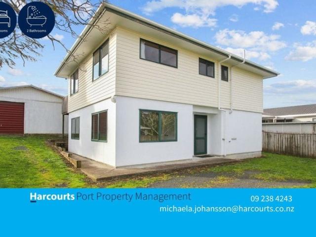 clarks beach, 4 bedrooms