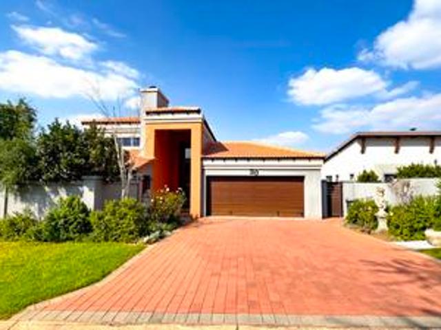 classic family home for rent in midl.
