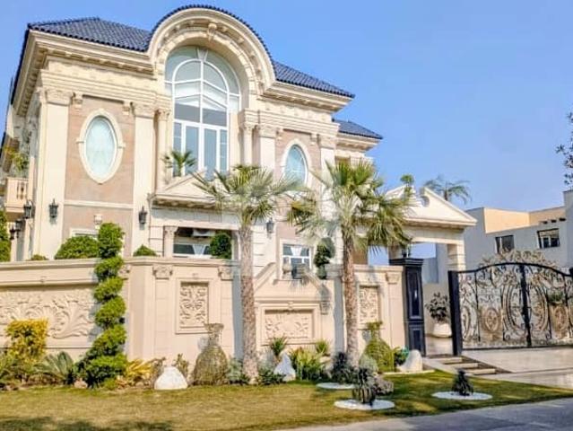 Classic Spanish White House Brand New One Kanal Near Park