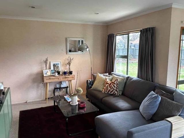 Classic Wanaka Home in Mount Iron Drive