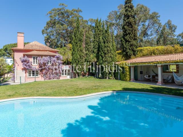 Clássica Moradia T5 com Piscina Aquecida na Quinta Patino 544m² Alcabideche