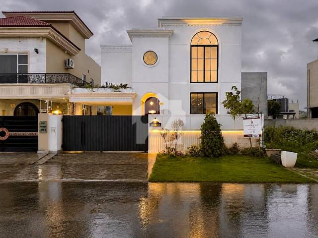Classical Brand New 10 Marla House With Premium Marble Finish | DHA Phase 7