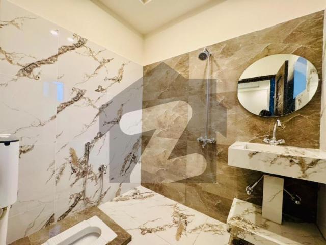 Classical+ modernd design 5 marla brand new house available for sale at reasonable price in citi housing gujranwala citi housing society