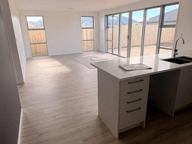 Clevedon, 4 Bedrooms New Build