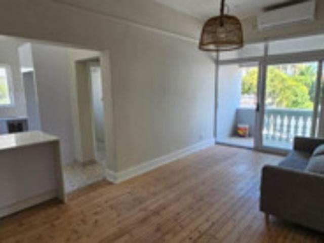 Clean 2 Bedroom Apartment in Bantry Bay for rent