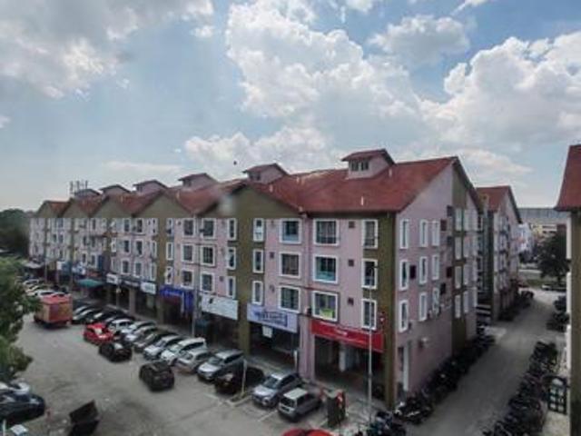 Clean Interior 3 Room Pusat Komersial Seksyen 7 Shah Alam