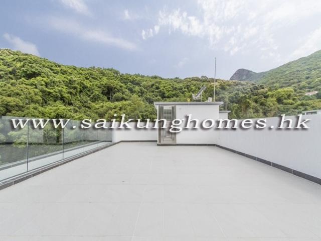Clear Water Bay Village House