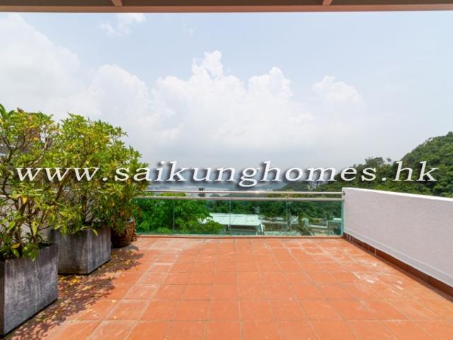 Clear Water Bay Village House