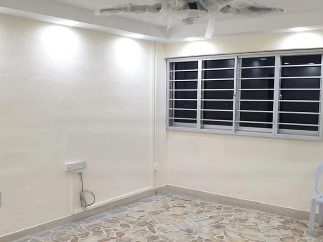 Clementi West Street 2 Clementi, HDB 4 Rooms